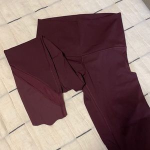 Lululemon scalloped leggings